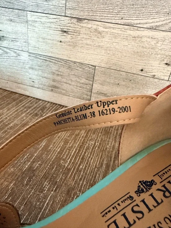 L’artiste Parchetta Blum pump  Size 38(US 7.5-8) - Picture 8 of 9